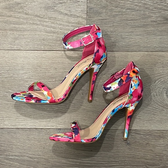 Anne Michelle Floral Pattern 4” Sandal Stiletto-Size 9 Box Included - Picture 3 of 10